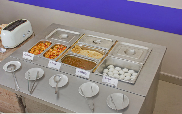 Treebo Trend DJ Grand