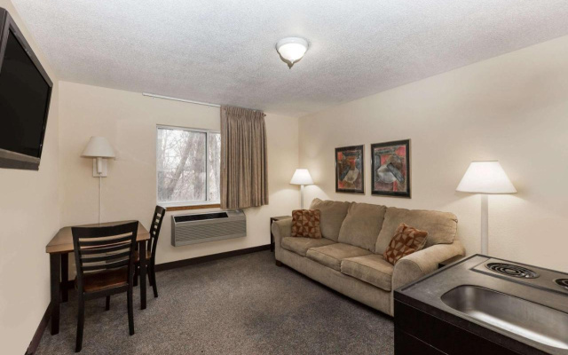Sunset Inn & Suites