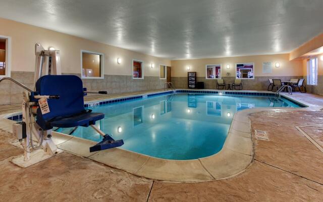 Holiday Inn Express Hotel & Suites Lancaster-Lititz, an IHG Hotel