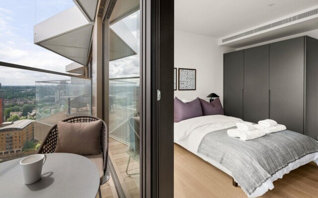 Deluxe two Bedroom Apartment in Londons Canary Wharf