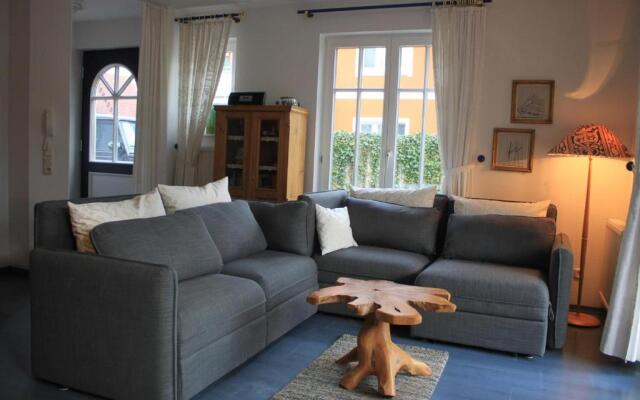 Alte Reihe 9 Wohnung 1