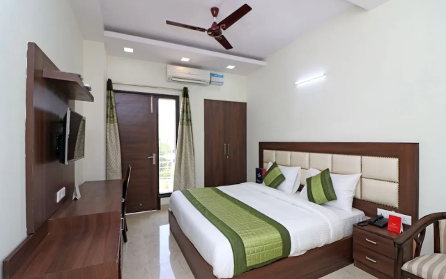 SKS Premier - Golf Course Road