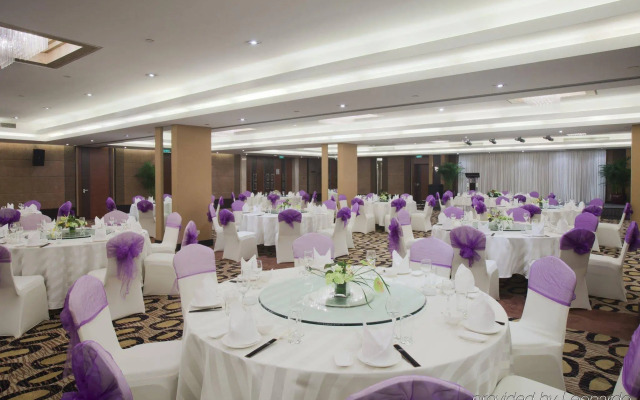 Holiday Inn Hangzhou City Center