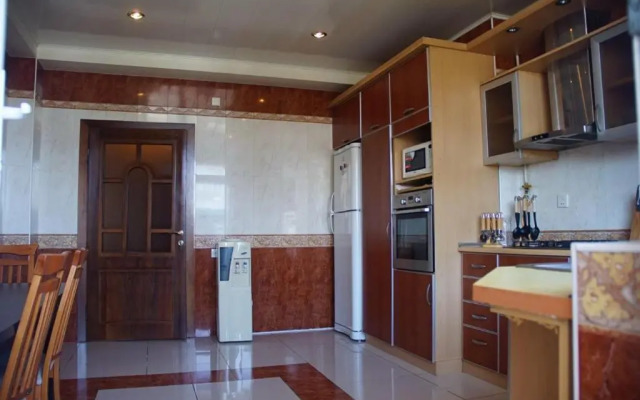 Neftçilər prospekti . Bedrooms 2.