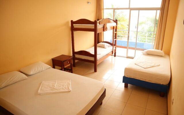 Hotel Atacames Inn