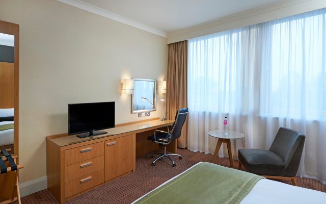 Crowne Plaza London Ealing, an IHG Hotel