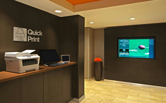 Courtyard By Marriott Bentonville