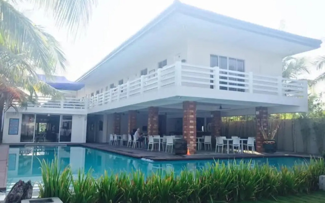 Brizo Hotel and Beach Resort