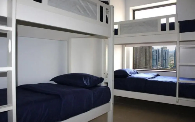 Urban Panda Skyview Hostel JBR