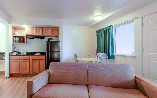 Motel 6 Coos Bay #1244