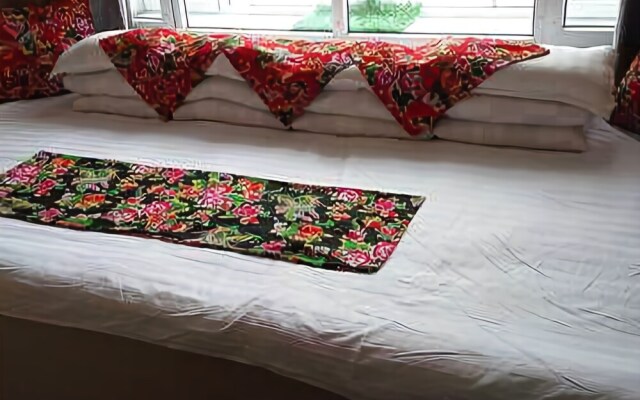 Wuchang Xuegu Another Home Hotel