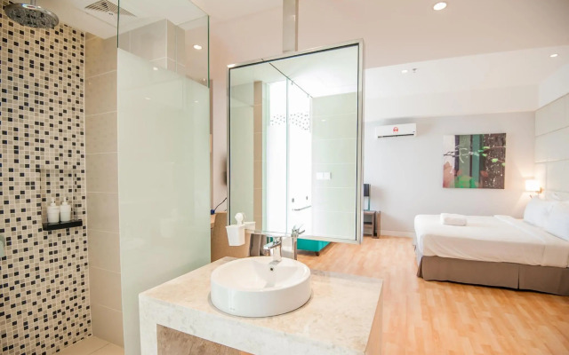 D'Majestic Place by Widebed