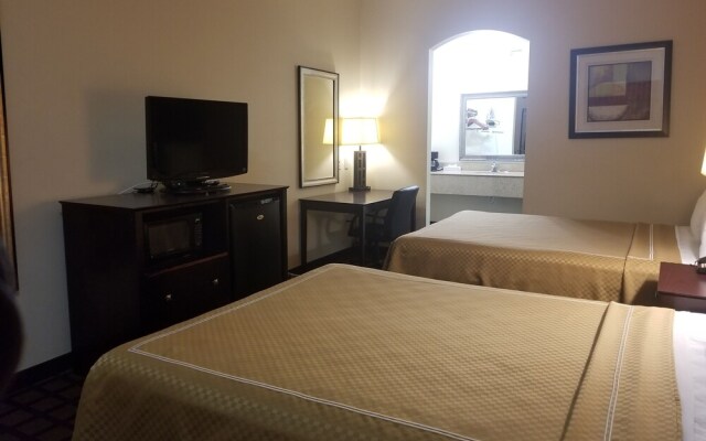 Executive Inn & Suites