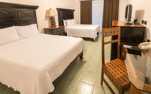 Hotel Hacienda Paradise