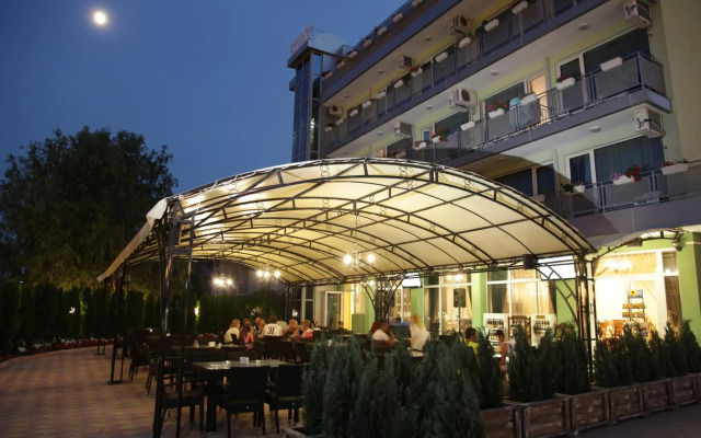 Hotel Zaara