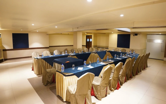 Hotel Sadanand Regency