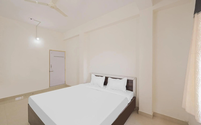 OYO 85156 Prateek A1 Residency