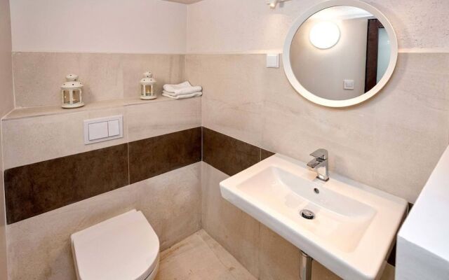 Holiday Home Secret Garden