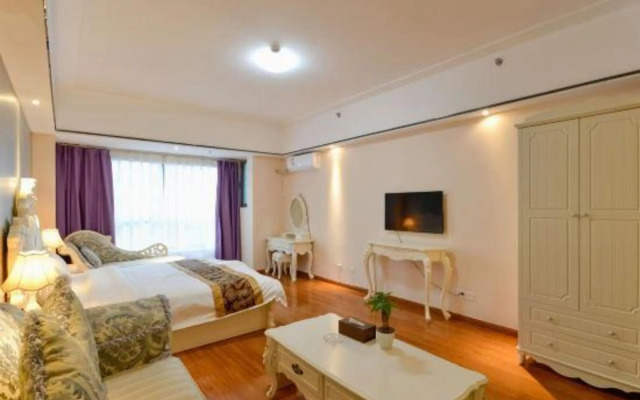 Youth Sunshine Apartment (Taizhou Wanda Store)