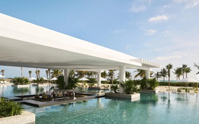 SLS Playa Mujeres – ALL Inclusive Collection