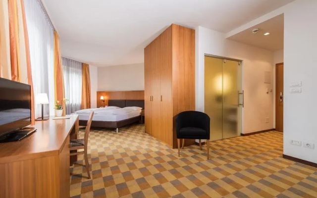Hotel Tubris & Appartements - Hotel Tubris