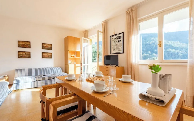 Peaceful Apartment In Deiva Marina