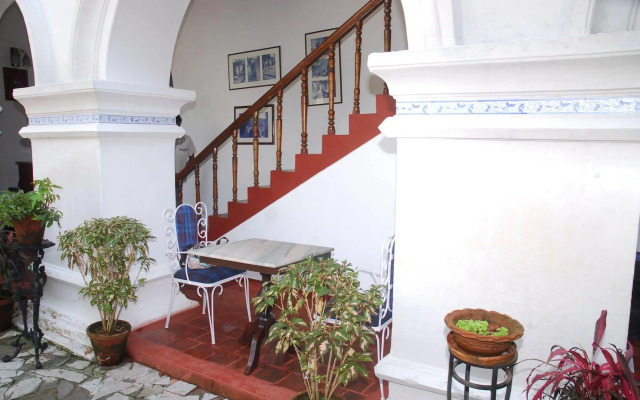 The Old Courtyard Hotel