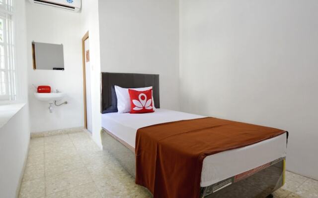 ZEN Rooms Kemang G17 Syariah