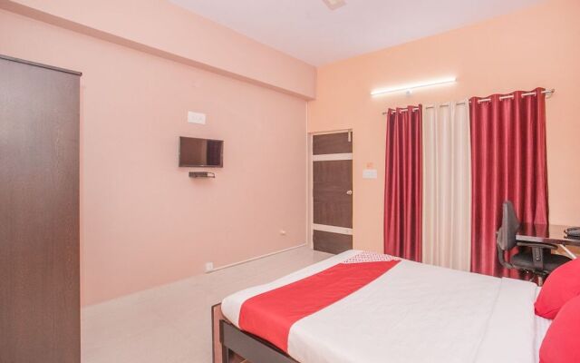 OYO Flagship 24069 Aaira Inn