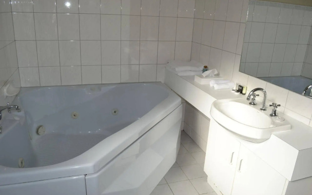 Lightkeepers Inn Motel