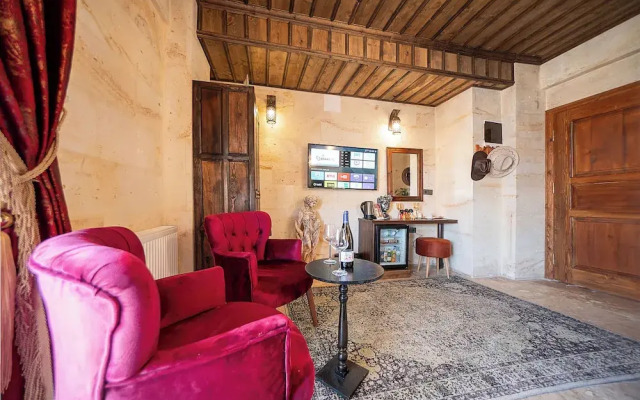Abra Stone House