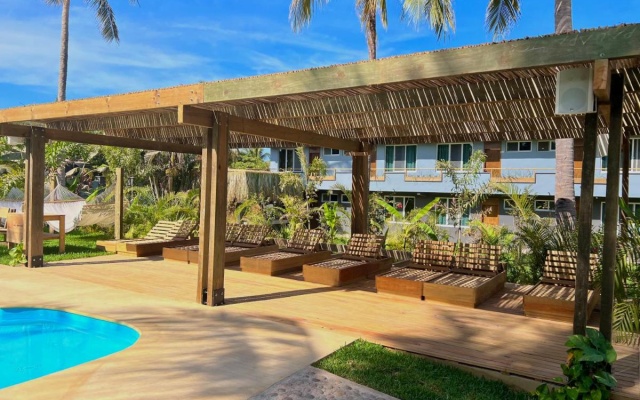 Straw Hat Surf Hostel