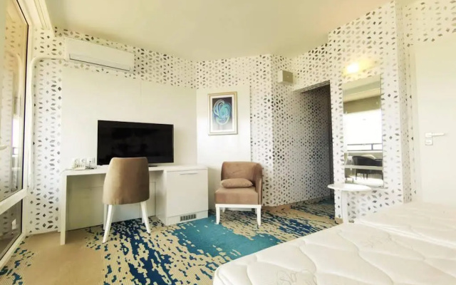 Europe Hotel & Casino