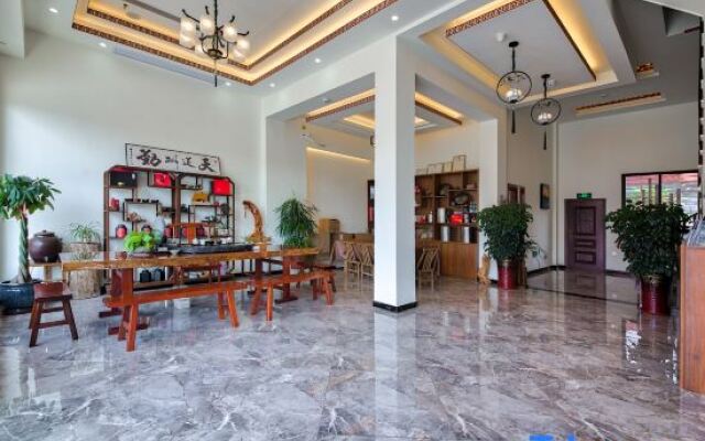Wuyishan Hike Tea House Inn