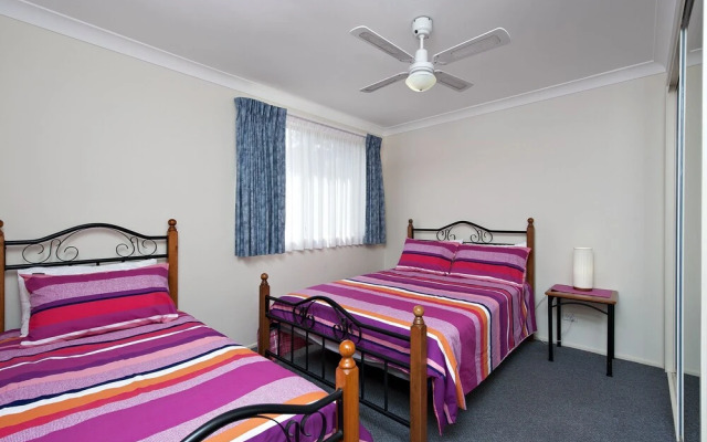 The Breakers, 16B Government Road