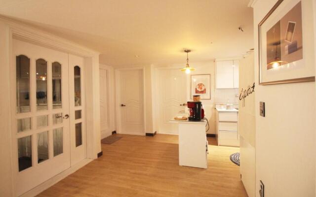 MTT Guest House - Hostel