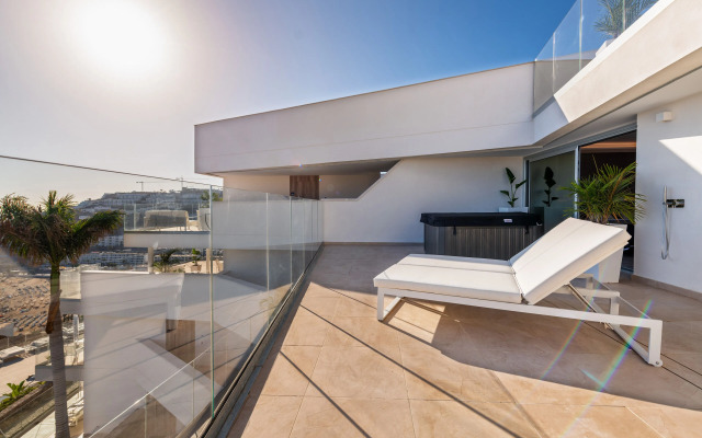 Grand Horizon Luxury Boutique Apartments