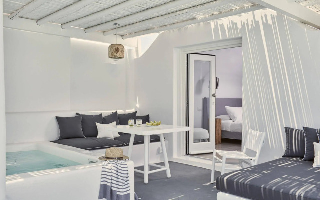 Boho Suites Santorini