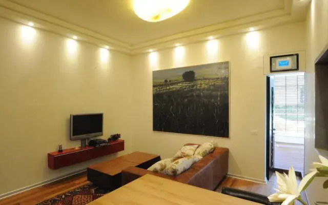 Ziv Apartments - Shtand 19