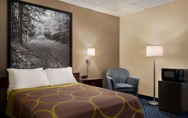 Super 8 by Wyndham Liverpool/Syracuse North Airport