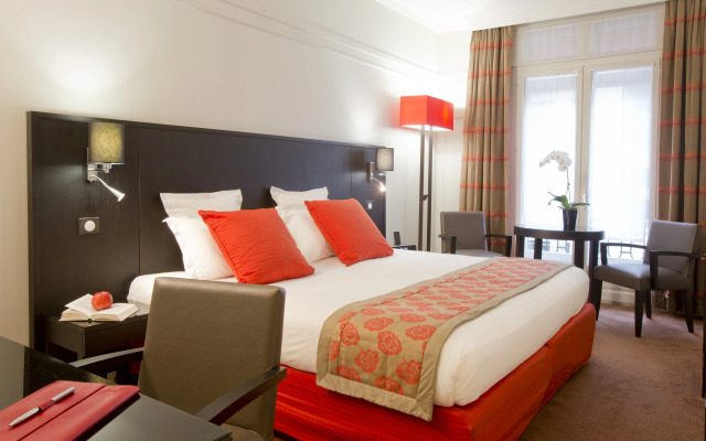 Hotel California Champs Elysees