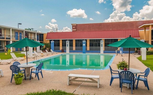 Executive Thibodaux New Orleans Hotel