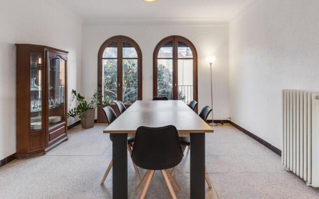 Alluring Holiday Home in Estagel with Private Pool