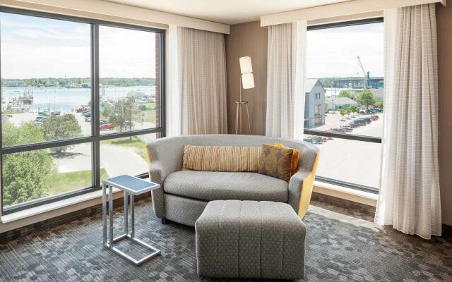 Courtyard Portland Downtown/Waterfront