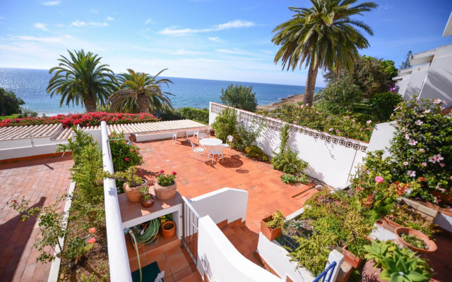 The Fantastic Beach House of Luz