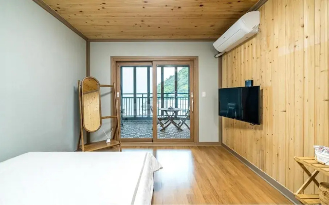 Namhae Yanghwa Seaside Pension