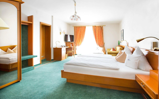 Akzent Hotel Restaurant Altdorfer Hof