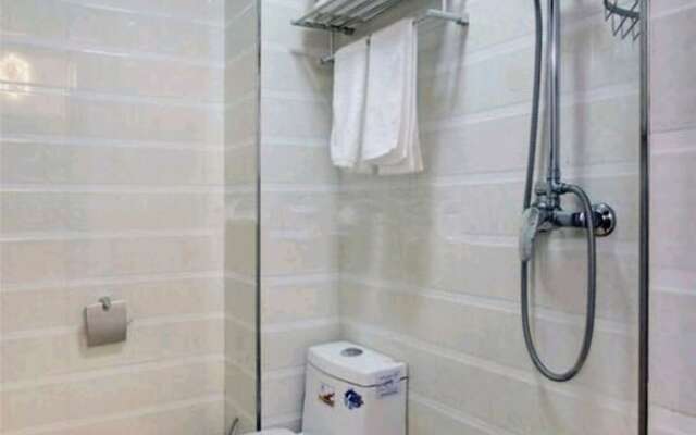 Galaxy King Bed Movie Near Goose Pagoda