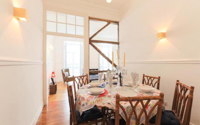 Lisbon Secret & Charming Baixa 4 Bedroom Apartment