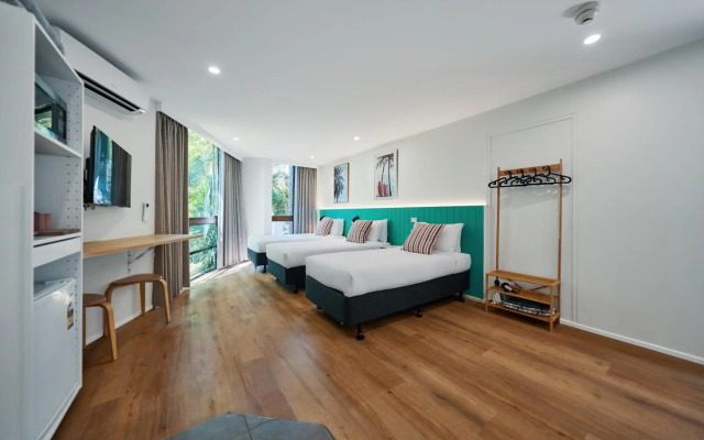 Red Star Hotels Palm Beach